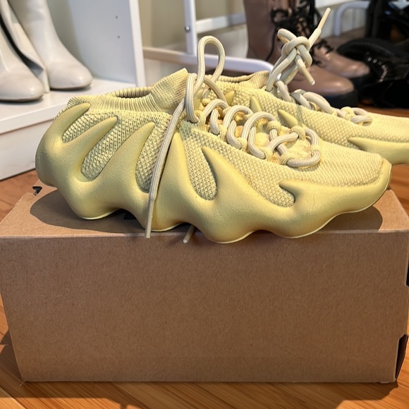 Sulfar Yeezy 450’s - Picture 2 of 3